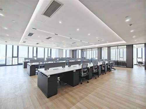 中海广场 588㎡办公室 7元/平米/天